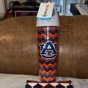 NWT Auburn 24 oz water bottle never used